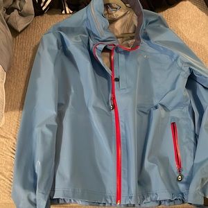 Vineyard Vines light blue Raincoat